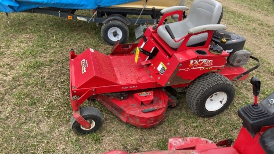 Country Clipper, 42" ZTR Mower, Approx. 600 Hrs, New Drive Belt, Manual,