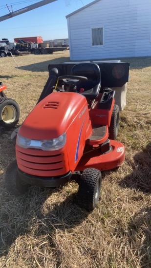Simplicity Broodmoor Riding Mower, 20HP, 50” Deck, 880 Hrs, Bagger