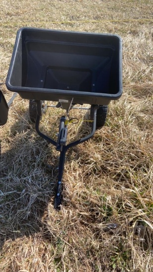 Pull Type Fertilizer Spreader
