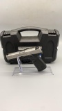 Smith & Wesson, SD40, 40cal, Pistol w/ Hard Case