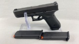 Glock, Model 17, 9mm, Pistol w/ 2 Extra Mags