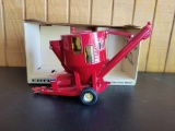 International Fee Grinder