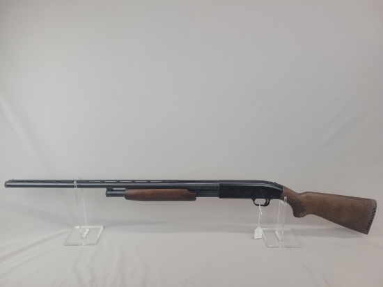 Western Fielder M550AL Shotgun Western Fielder M550AL shotgun, pump type, wooden stock and blued bar