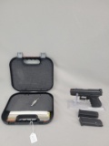 Glock 19 Pistol Glock 19 pistol, chambered in 9mm, very nice condition. Looks to be in new condition