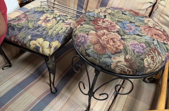 2 metal Foot stools