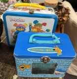 2 lunch boxes in excellent condition