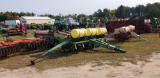 John Deere 7200 6 row planter - vacuum, liquid fertilizer