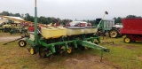 John Deere 7000 6 row corn planter dry fertilizer