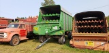 Victor 20F front unload forage box