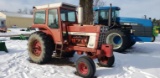 International Farmall 966 tractor 2wd, 18.4x34 rears, front weights, cab, 800 hrs.!