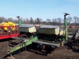 John Deere 7000 corn planter 4 row 30 inch no till coulters