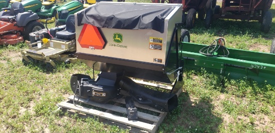 John Deere dump bagger system came off from 1025R John Deere - used once