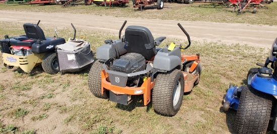 Husqvarna Z5225 zero turn lawn mower