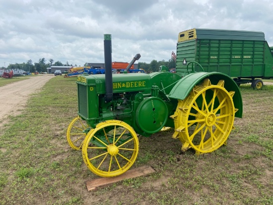 John Deere D unstyled on steel
