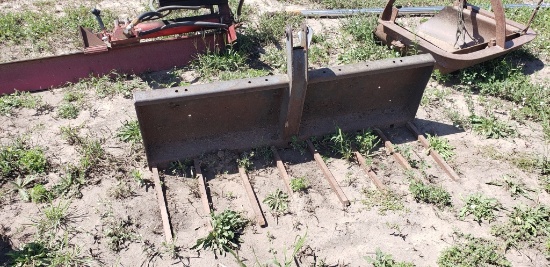 quick attach manure bucket