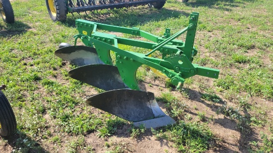 John Deere 3 bottom plow