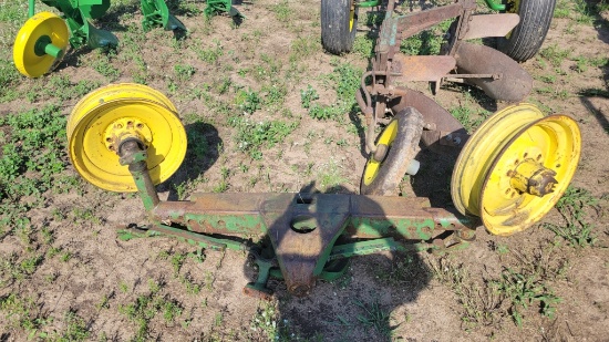 John Deere wide front