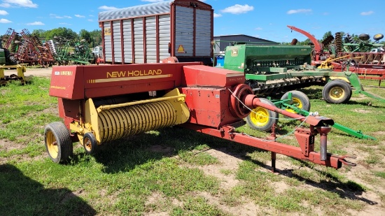 New Holland 316 Square baler