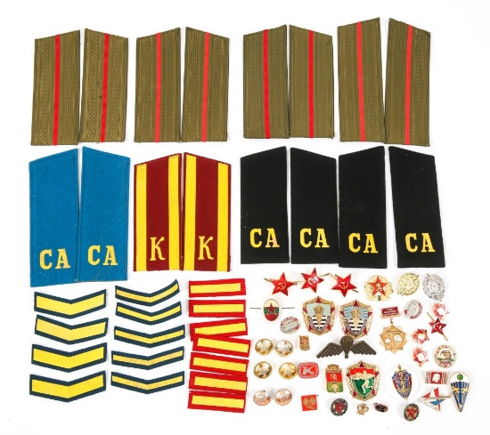 SOVIET ARMY SHOULDER BOARDS & INSIGNIA LOT