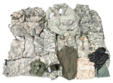 US ARMY ACU BACKPACK & WINTER UNIFORM GEN III