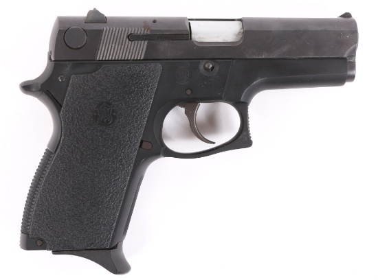 SMITH & WESSON MODEL 469 9MM SEMI AUTO PISTOL