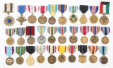 WWII TO COLD WAR US ARMED FORCES MEDALS LOT OF 30