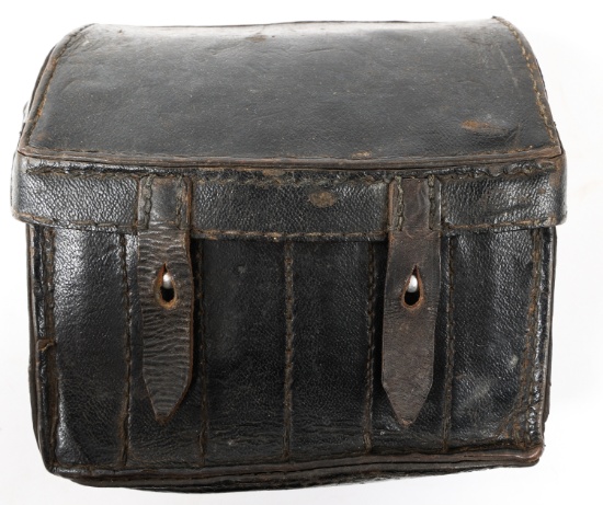 WWII GERMAN 18 ROUND FLARE POUCH