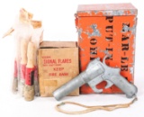 US NAVY SKLAR FLARE PISTOL WITH FLARES & BOX
