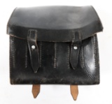 EAST GERMAN 18 ROUND FLARE POUCH