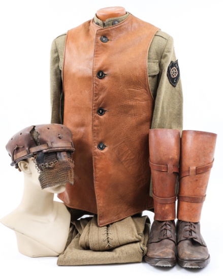 Militaria - Uniforms, Insignia & Archive Groupings