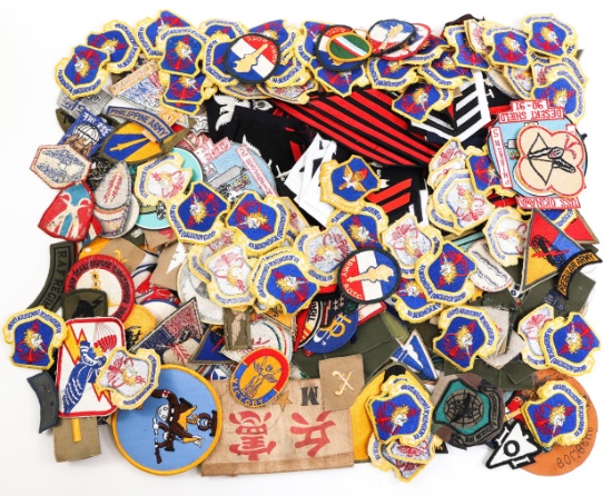 US ARMED FORCES PATCHES & RANKS LARGE MIXED LOT