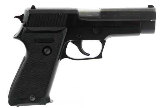 BROWNING MODEL BDA 220 .45 ACP CALBER PISTOL
