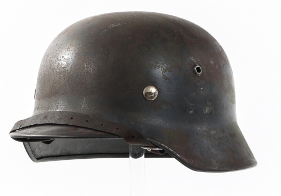 WWII GERMAN ARMY M35 CAMO COMBAT HELMET W/ DECAL