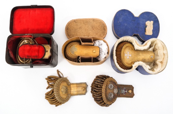 BRITISH - JAPANESE & WORLD MILITARY DRESS EPAULETS