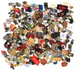 US & WORLD MILITARY PATCHES AND RANK INSIGNIA LOT