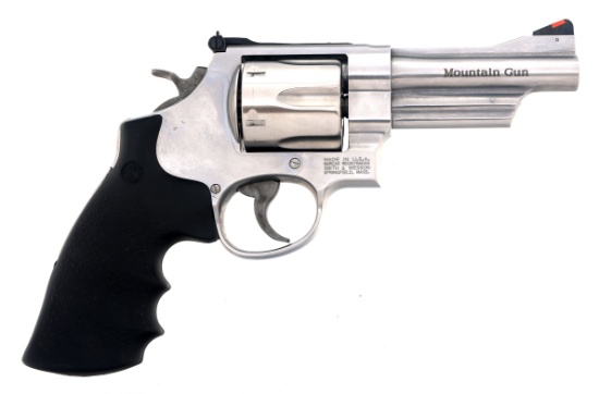 SMITH & WESSON MODEL 629-5 .44 MAGNUM REVOLVER