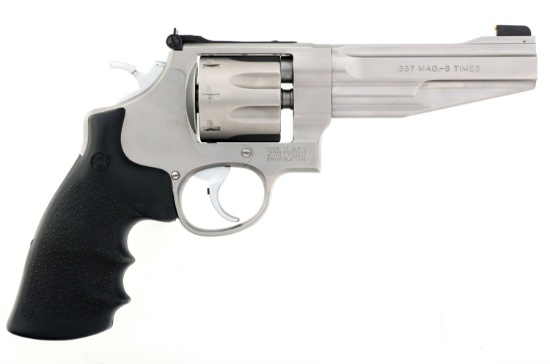 SMITH & WESSON MODEL 627-5 .357 MAGNUM REVOLVER