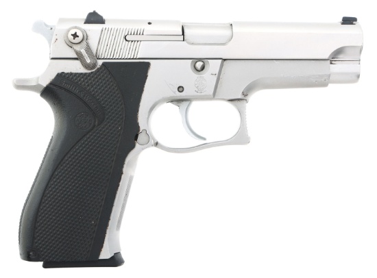SMITH & WESSON MODEL 659 9mm CALIBER PISTOL