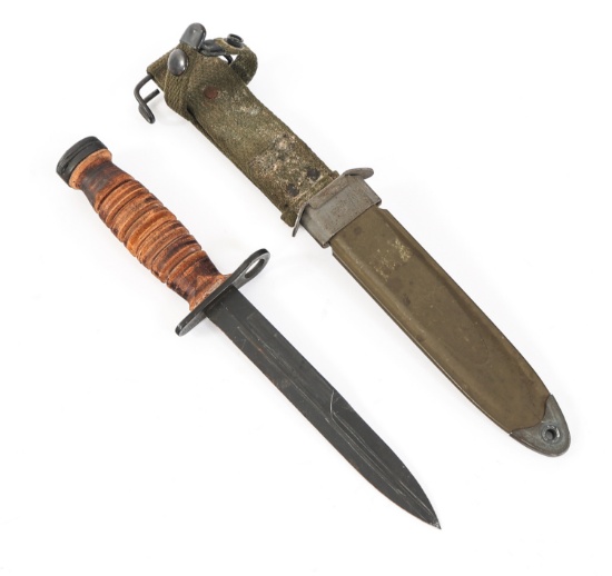 WWII US ARMY M4 BAYONET & SCABBARD by CAMILLUS