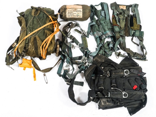 COLD WAR US ARMED FORCES PARACHUTE GEAR
