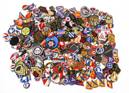 WWII - CURRENT US ARMED FORCES & NOVELTY PATCHES