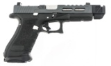 CUSTOM GLOCK GEN 5 MODEL 17 9mm CALIBER PISTOL
