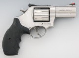 SMITH & WESSON MODEL 686-6 357 MAG CAL DA REVOLVER