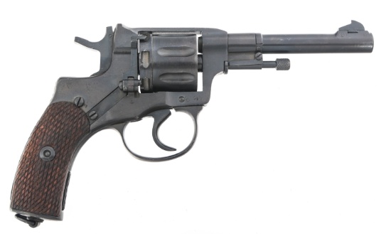 1945 WWII RUSSIAN IZHEVSK MODEL 1895 7.62 REVOLVER