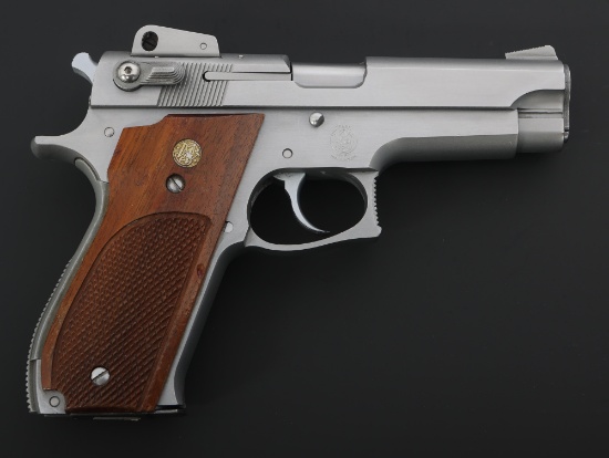 SMITH & WESSON MODEL 639 9x19mm CALIBER PISTOL
