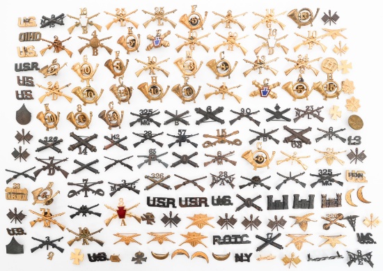INDIAN WARS - WWI US ARMY CAP BADGES & INSIGNIA