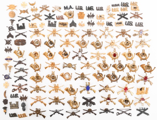 INDIAN WARS - WWI US ARMY CAP BADGES & INSIGNIA
