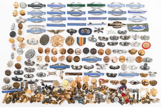WWII - CURRENT US ARMED FORCES INSIGNIA