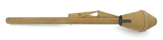 INERT GERMAN PANZERFAUST 100 LAUNCHER DISPLAY