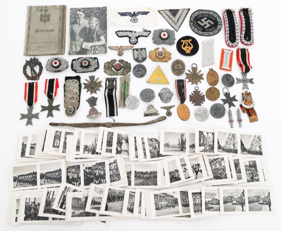 WWII GERMAN WEHRPAS, INSIGNIA, MEDALS & PHOTOS